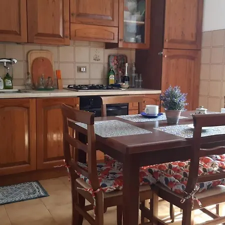 Casa Giardino Animali Ammessi * باسّينيانو سول تْرازي