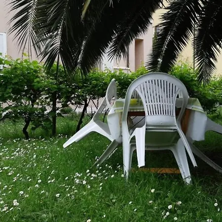 Casa Giardino Animali Ammessi باسّينيانو سول تْرازي